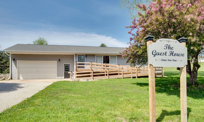 Steamboat Rock House | Steamboat Rock Home ~ 3 Mi to Pine Lake State Park