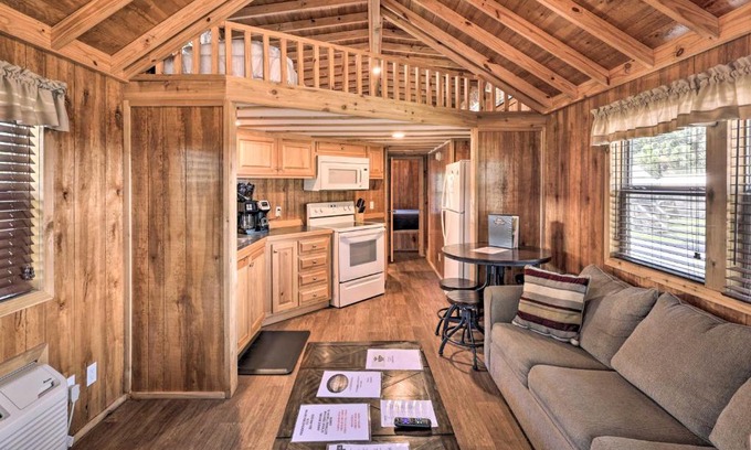 Steinhatchee House | Steinhatche Cottage Unit 13 with Private Porch