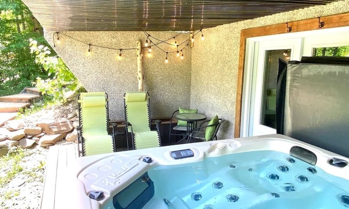 Notre-Dame-Des-Bois Ski Chalet | Stella Bois Ronds & Spa - Domaine des Appalaches