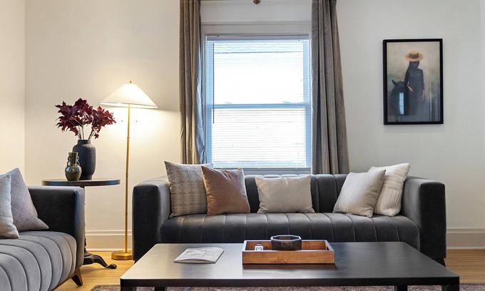 Clintonville Apartment | Step into Delilah, this idyllic Clintonville remodel. Top Neighborhood of 2023.