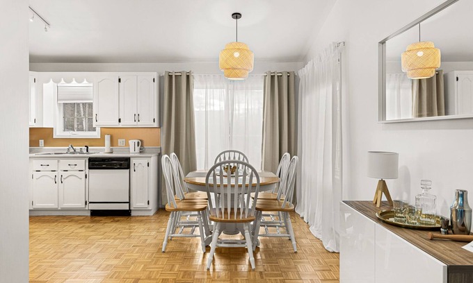 Pointe-du-Chene House | Steps away from Parlee -Perfect Family Vacation