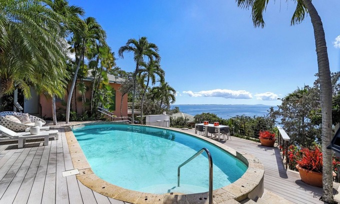 Culebra Bed & Breakfast | Steps away from the property infinity pool overlooking the nearby keys