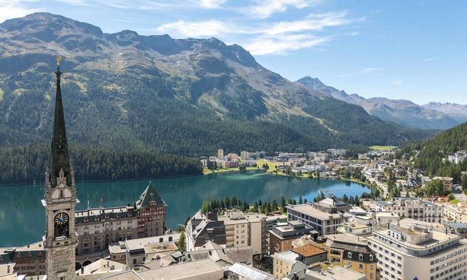 St. Moritz Apartment | Steps from Chantarella Lift - Skiers Dream