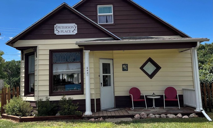 Walden House | Steps from restaurants and the historic Stockman’s Bar and Grill.