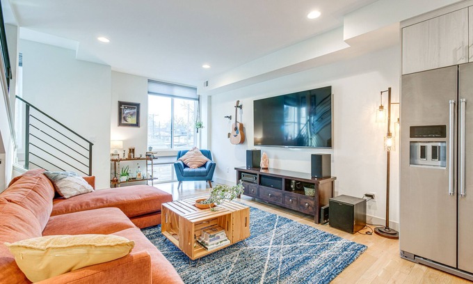City Park West House | Steps to City Park: Townhome w/Rooftop Deck!