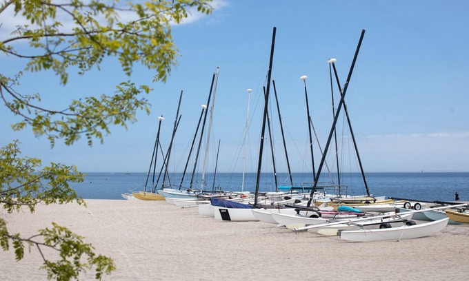 Fairfield House | Steps to Jennings Beach and the South Benson Marina!