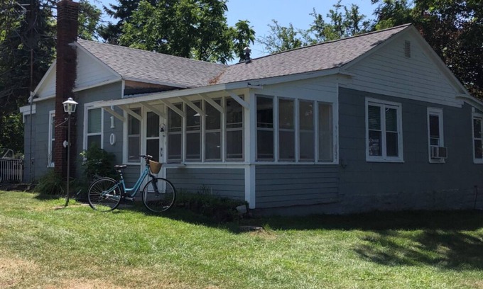 Elk Rapids House | Steps to Lake Michigan & Downtown Elk Rapids