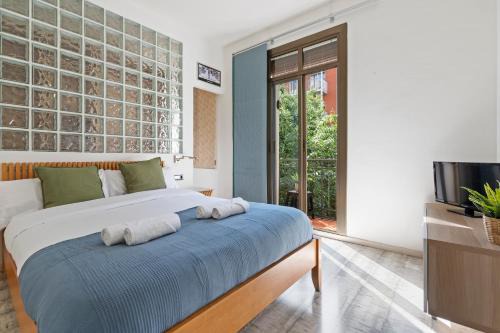 El Camp de l'Arpa del Clot Apartment | Steps To Sagrada Familia 2bedroom Retreat