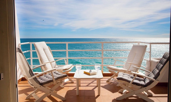 Gualba de Dalt Apartment | Steps To Sand Pad N Barcelona 3 Room 2 Bath Pkng