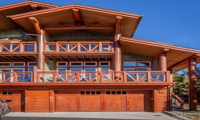 Mammoth Lakes House | STEPS to Slopes, Huge Cabin Perfect for Families