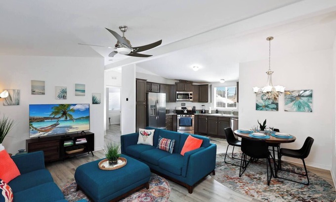 Norwalk House | Steps to Sports Park Firepit A/C