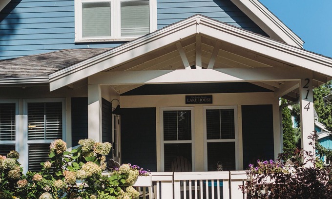 New Buffalo House | Steps to the beach, pool and town! NEW Private hot tub!