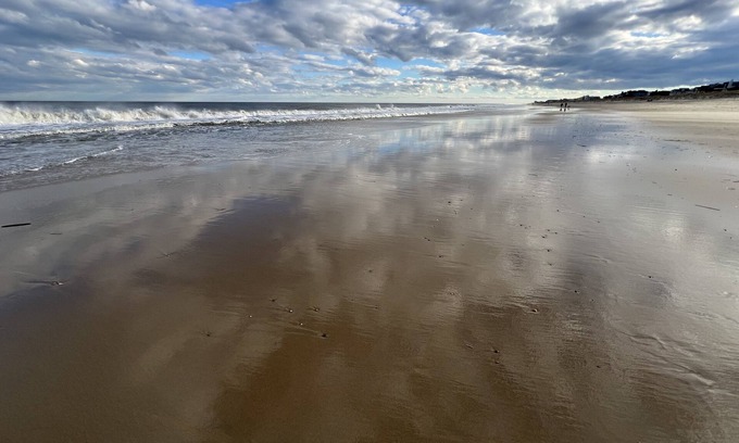 Sussex County Cottage | Steps to the beach and minutes to Rehoboth and Dewey