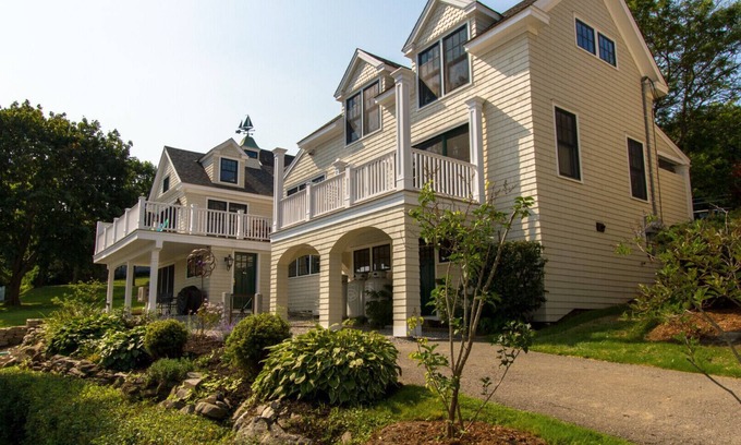 Camden Apartment | STEPS TO TOWN! Waterview and Garden Views