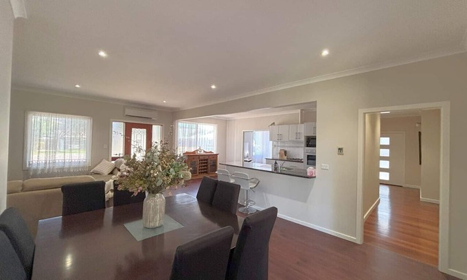 Esperance House | Stewart's House Esperance