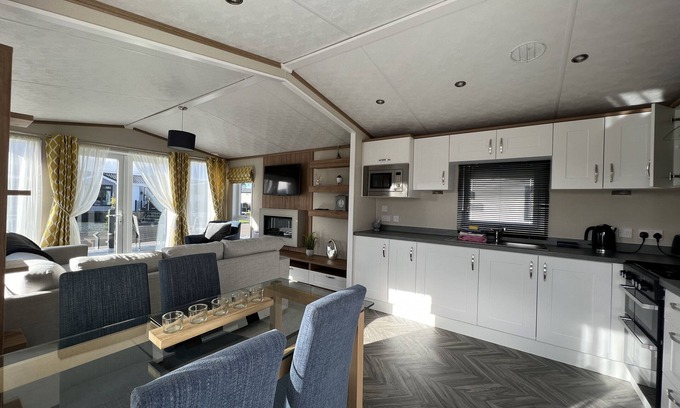St. Andrews Cottage | Stewarts Resort Lodge 1 - a lodge that sleeps 4 guests near St Andrews