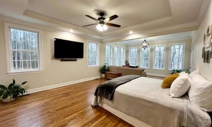 Evans House | Stone Creek Master's Rental