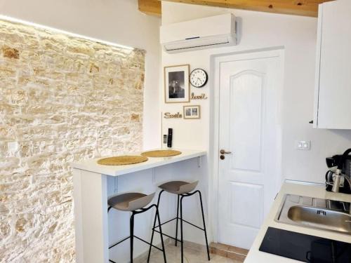 Rovinjsko Selo Apartment | Stone House Mate