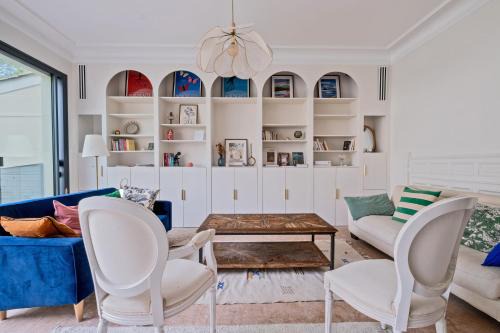 Cauderan House | Stone house with optional Wine Tour service