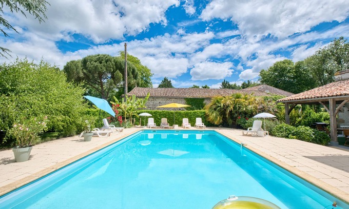 Cuneges House | Stone house with private pool – 6 guests – Heart of Bergerac vineyards