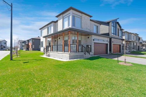 Ottawa Division Apartment | Stonebridge Golf Nest
