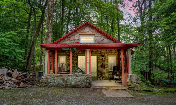 Jefferson Township Cabin | StoneCliff Seven Springs/Hidden Valley Cabin Rental
