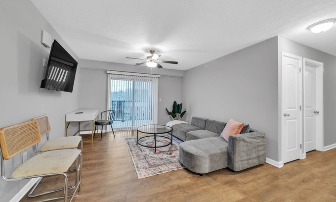 New Albany Apartment | Stonecrest 910, 2Bd Apt I Free Parking I Pool