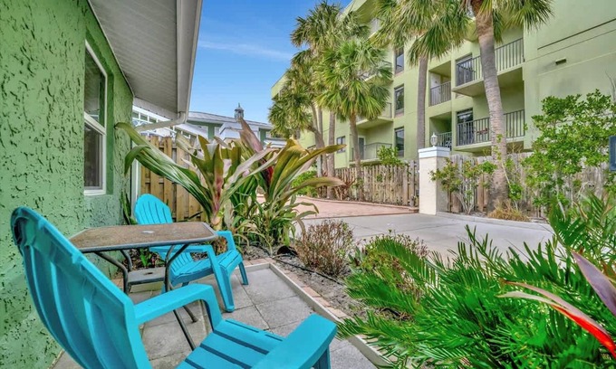 Independence Square Apartment | Stones Throw Beachside Bungalow 2 AT THE Beach