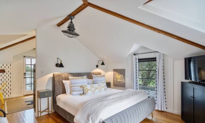 Stonewall House | Stonewall 290 Wine Road 20min to Fredericksburg