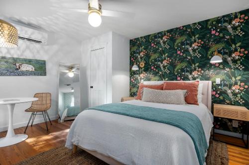Stonewall House | Stonewall Bungalow 2 - Sleeps 2