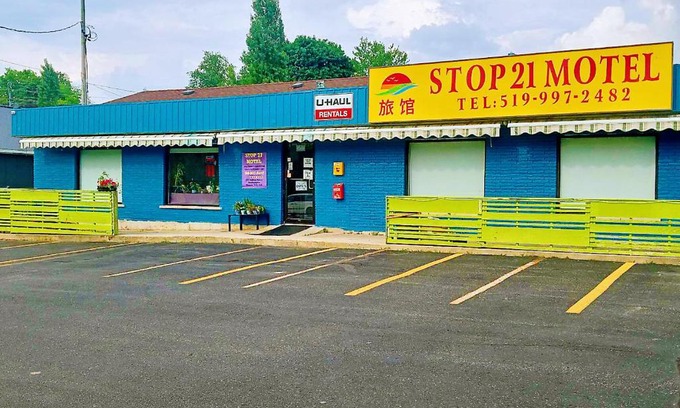Southampton Hotel | Stop 21 Motel