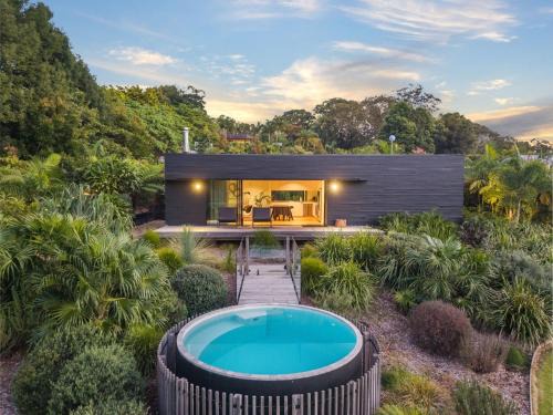 Bangalow House | Storm Cabin