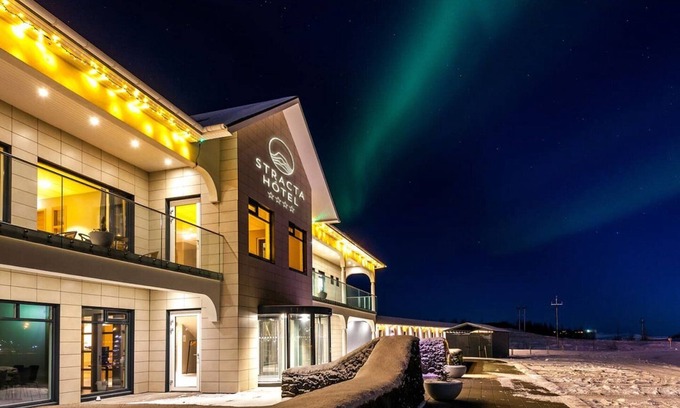 Hella Hotel | Stracta Hotel