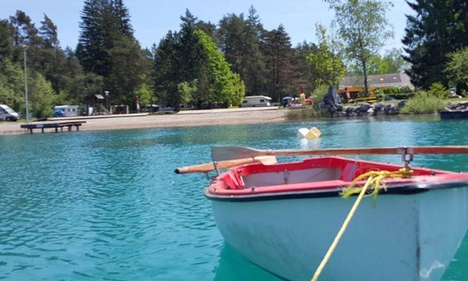 Faak am See RV Rental | Strandcamping Gruber - Mobilheim, Dusche, WC, 2 Schlafräume