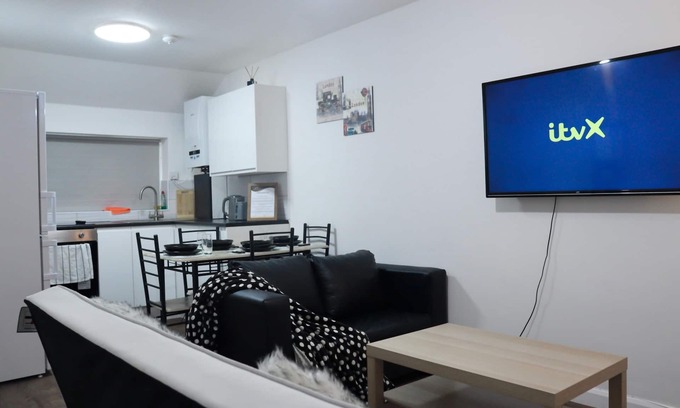 Stratford and New Town Cabin | Stratford-