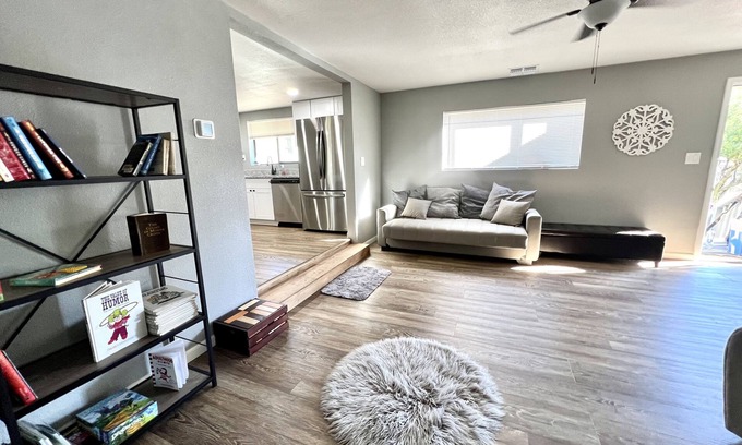 Strawberry Other | Strawberry Bear Farm & Garden - Cozy 3-BR farmhouse with WiFi, AC in Strawberry