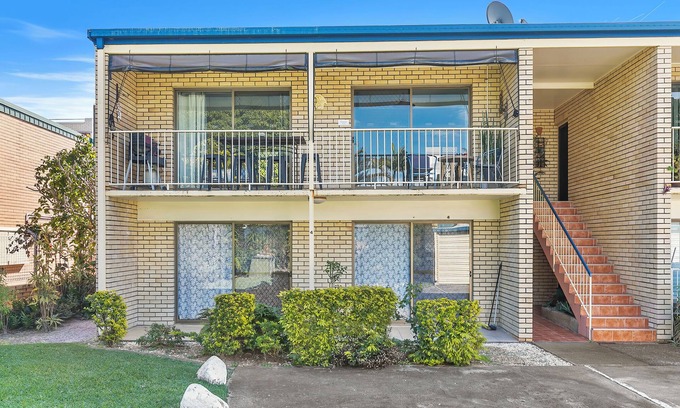 Bongaree Apartment | Strawberry Fields