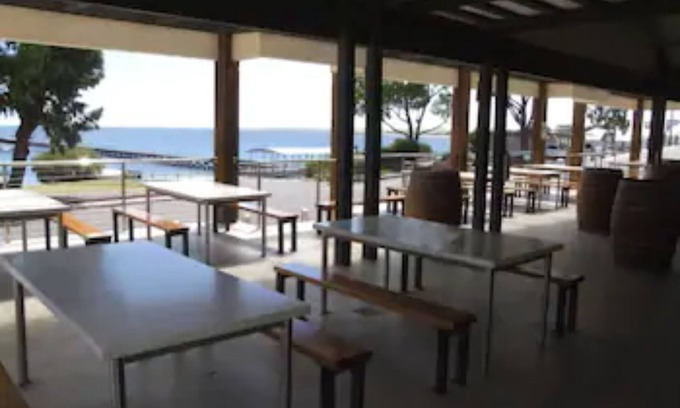 Ripon Hotel | Streaky Bay Hotel Motel