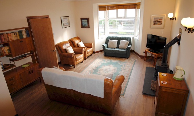 Pittenweem House | Stronvar- coastal home with sea views