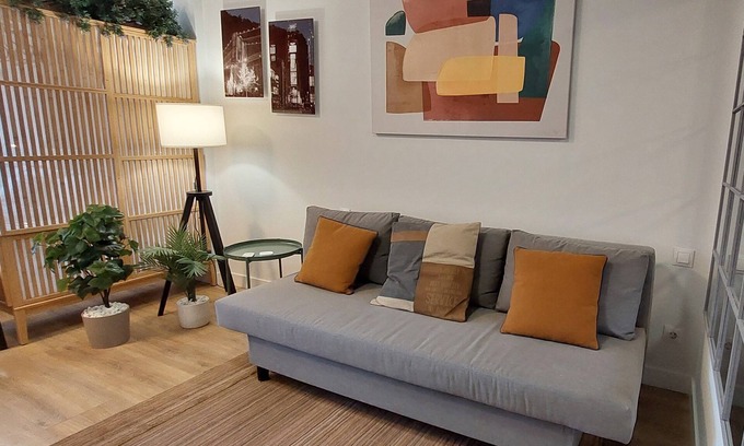 San Sebastian de los Reyes Apartment | Studio Europa 30 With Airco