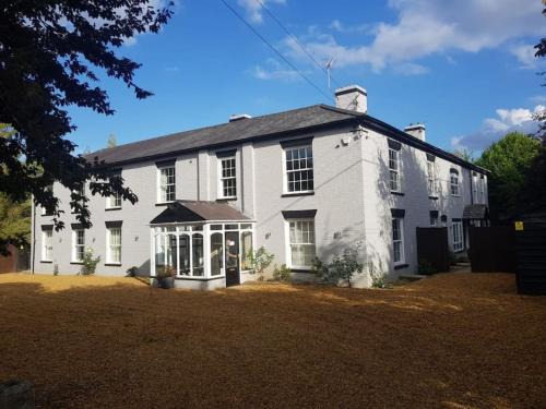 Norwich House | Stubbs House, Loddon, sleeps 20, 2 hot tubs
