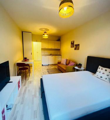 Studentski Grad Apartment | Studio 110 by COSHER