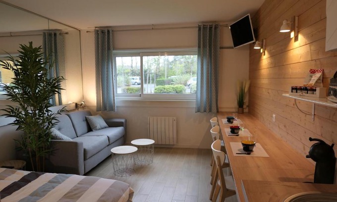 Carquefou Apartment | Studio 116
