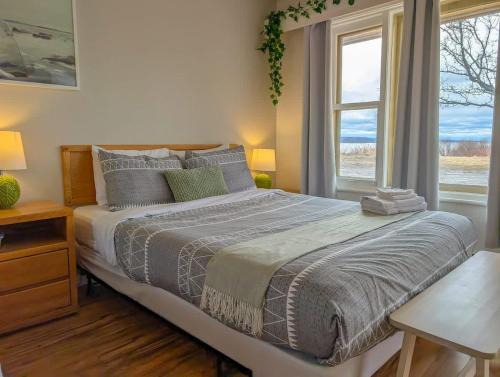 Ste Anne de Beaupre Apartment | Studio 15 - 2 min du Bord de l'eau & Foyer &Barbecue