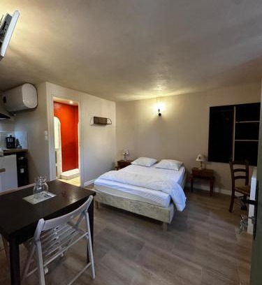 Aulus-les-Bains Apartment | Studio 2 Aux volets bleus