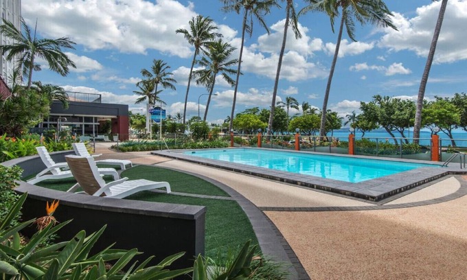 North Ward House | Studio 211-seaside Serenity: Your Perfect Retreat
