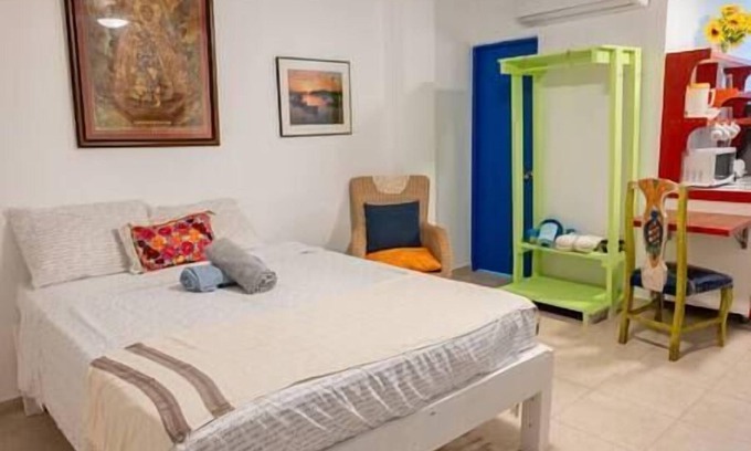Esperanza Apartment | Studio #4 Casiguaya w Garden - Guayacan Guesthouse