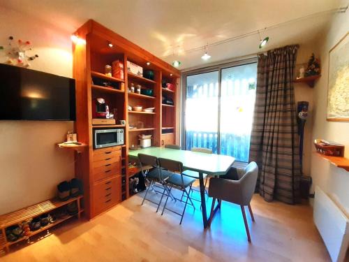 Piau Engaly Apartment | Studio 4 pers. avec balcon à Piau-Engaly, 3ème étage, ascenseur, casier à ski - FR-1-457-331