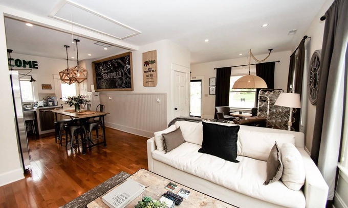 Granville House | Studio 555