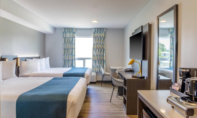 Algoma District Hotel | Studio 6 Hornepayne, ON